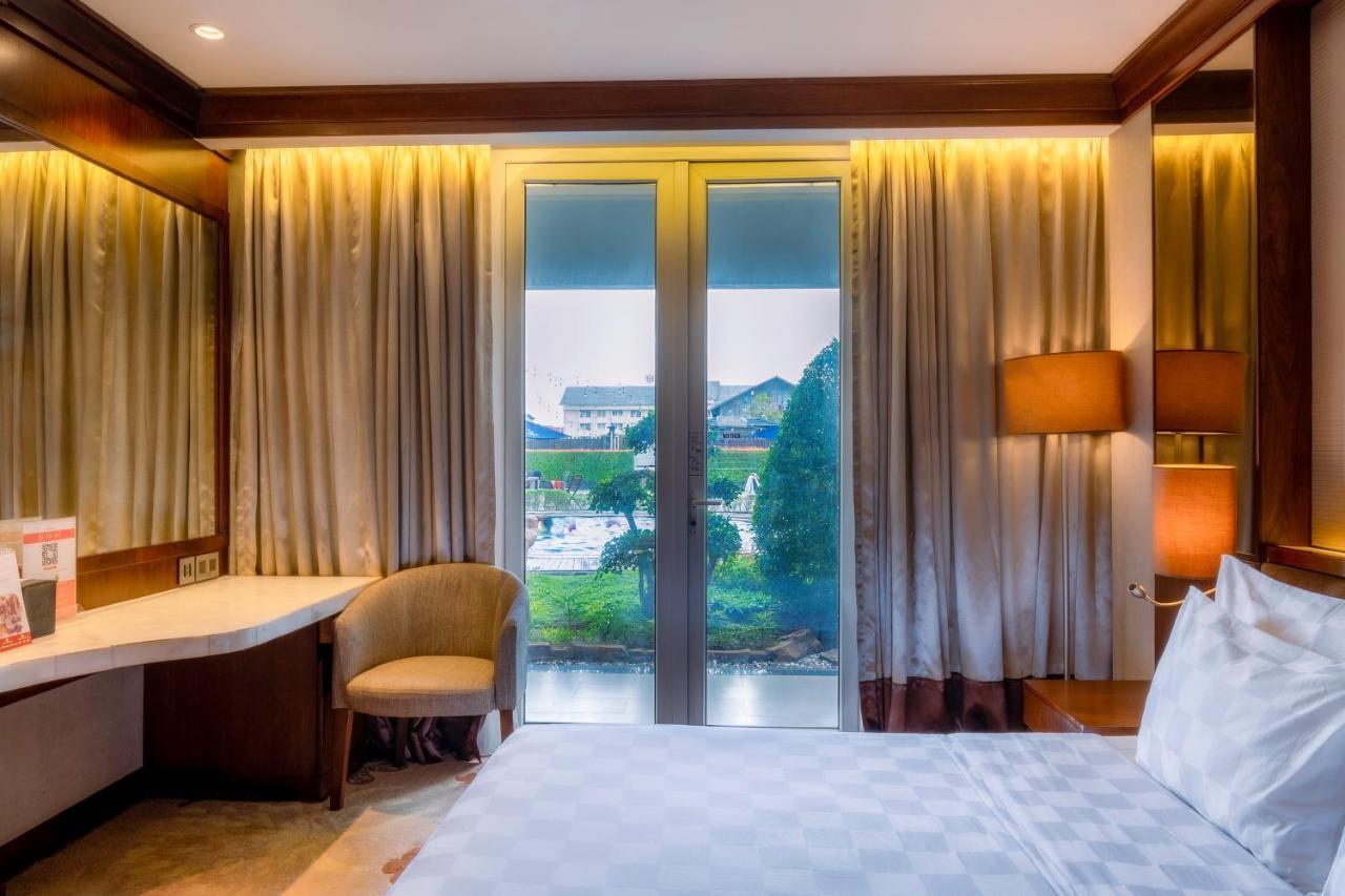 Swiss-Belhotel Borneo Banjarmasin Banjarmasin  Esterno foto